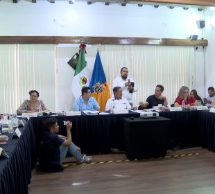 Sesión de cabildo en Puerto Vallarta