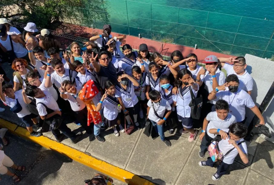 Alumnos de primaria Guardianes del Patrimonio Turístico