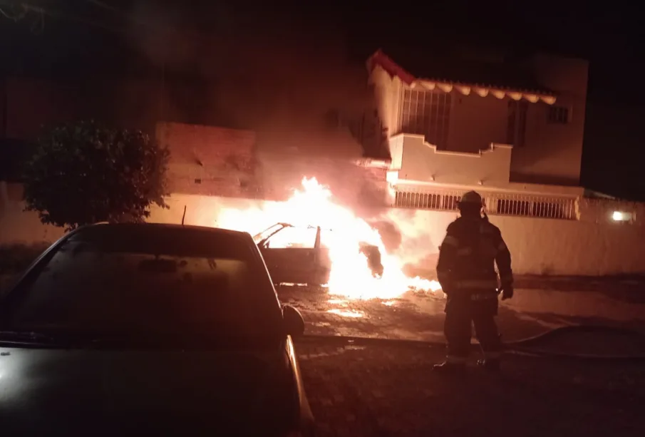 Incendio de camioneta.