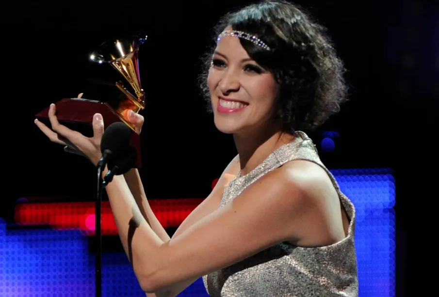 Gaby Moreno con latín grammy