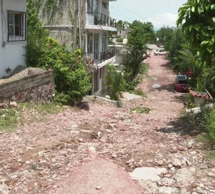 Calle Puerto de Manzanillo sin pavimentar