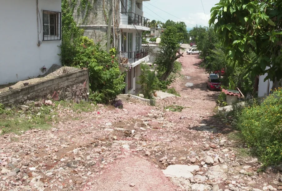 Calle Puerto de Manzanillo sin pavimentar