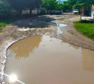 Calles con lodo en La Floresta