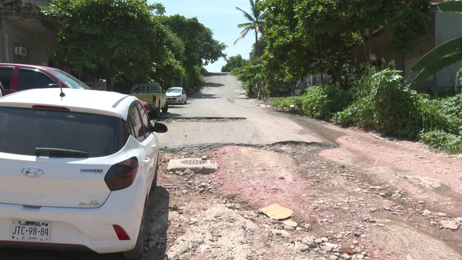 Pendiente peligrosa en la colonia Loma Bonita