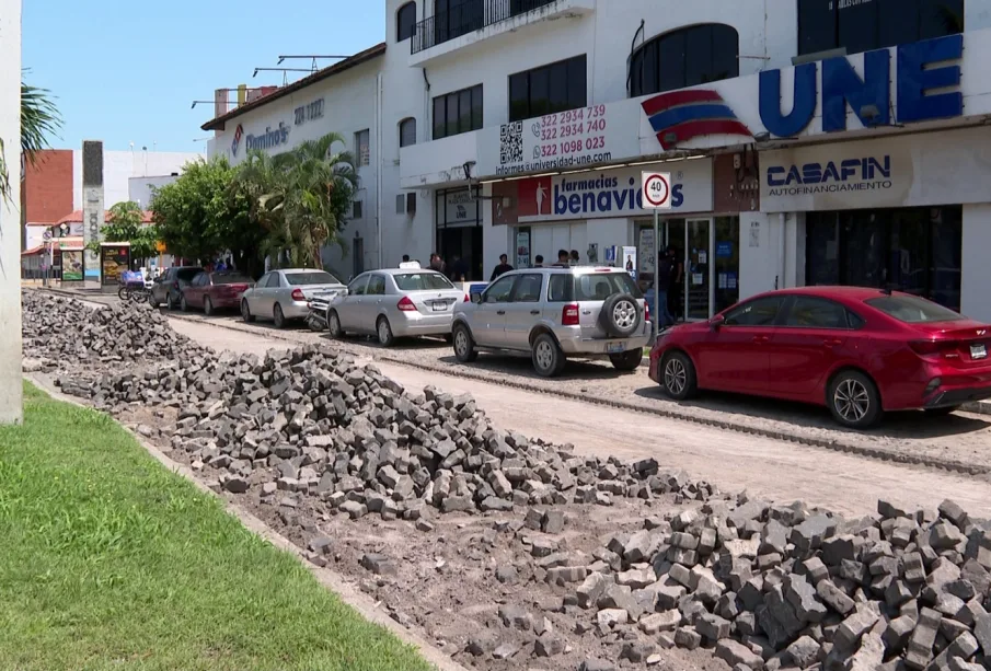 Obra de rehabilitación de las laterales del boulevard Francisco Medina Ascencio