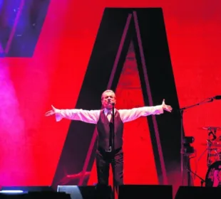 Depeche Mode apareció en el escenario del Foro Sol