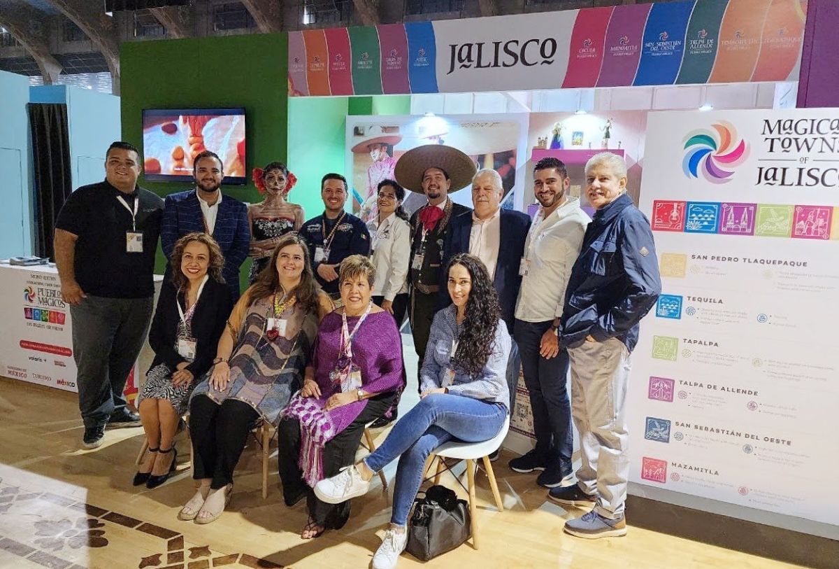 Stand del Gobierno de Jalisco en Tianguis de Pueblos Mágicos