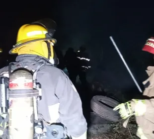 Bomberos en acción