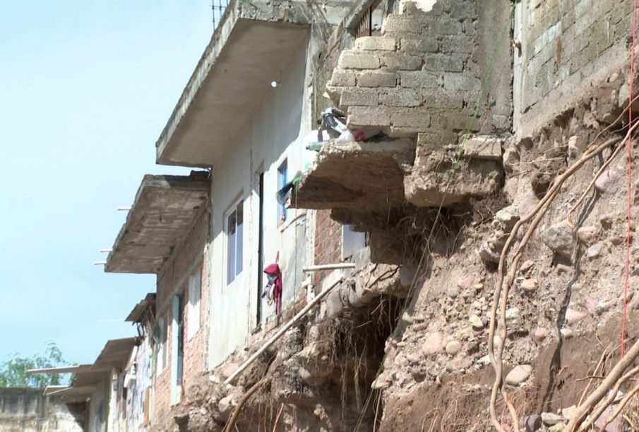 Casas en colonia San Esteban destruidas