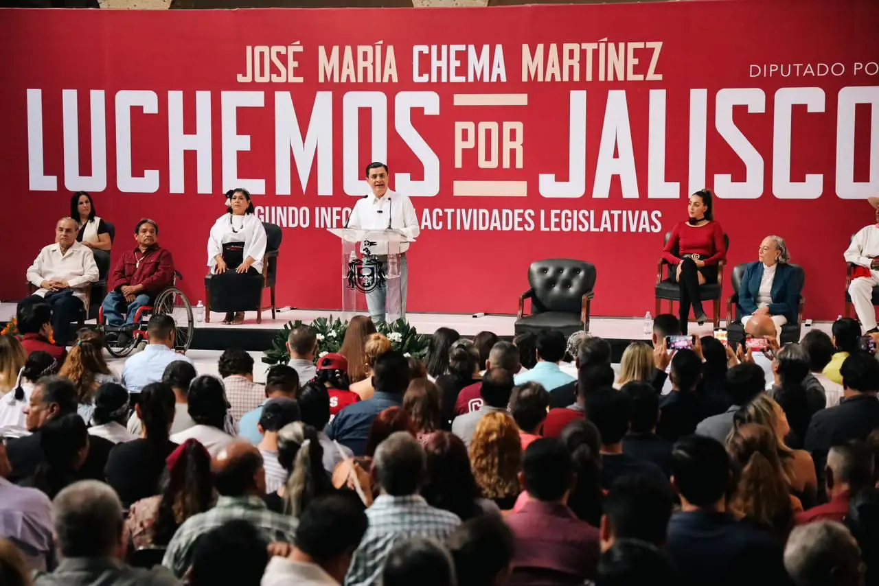 “Chema” Martínez en su segundo informe