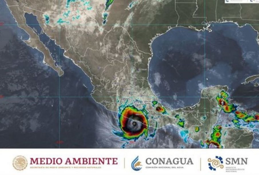 Huracán 'Ótis' ya está en tierra cerca de Acapulco