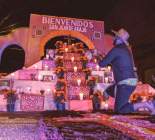 Entrada a San Juan de Bajo el Día de Muertos