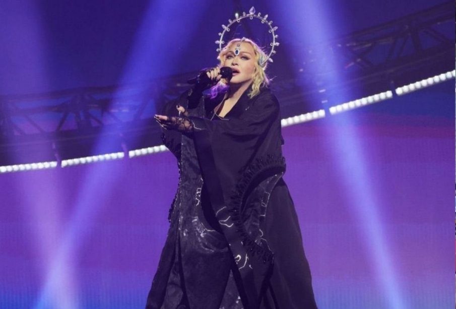 Madonna durante el Celebration Tour en Londres