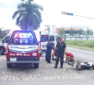 Conductor de camioneta dijo que no vio el semáforo