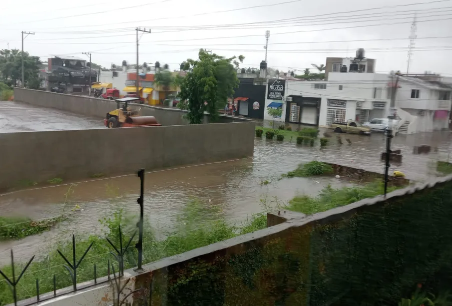 Bahía de Banderas inundada