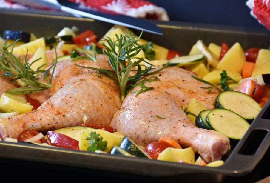 Pollo con verduras al horno