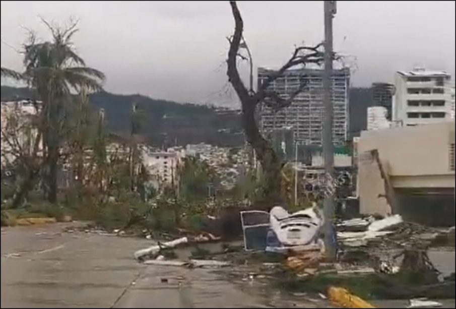 Otis deja desastres en Guerrero.