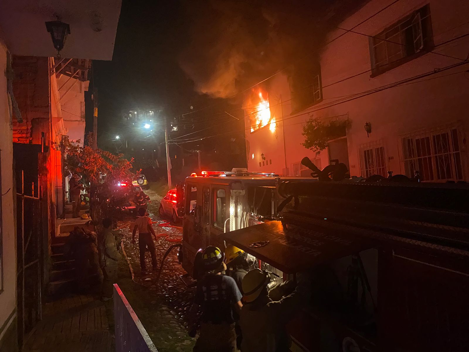 Incendio en el Par Vial. 