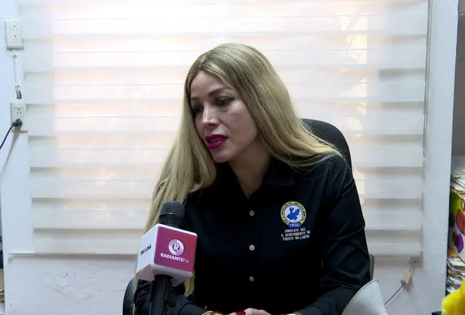 Lucy Curiel, dirigente de los burócratas del Ayuntamiento