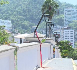 Luminarias del puente del Cuale