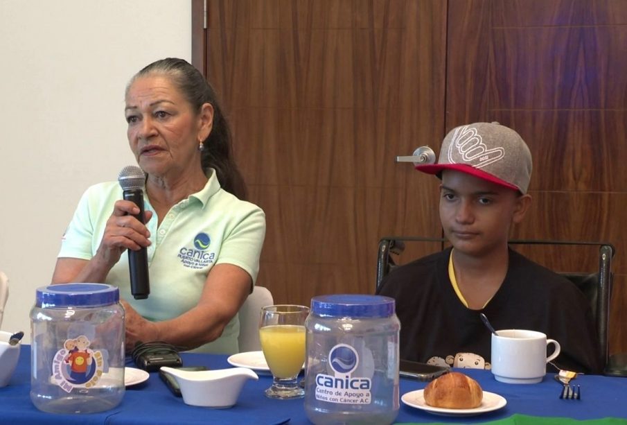 Evelia Basañez, representante AC Canica en Rueda de prensa