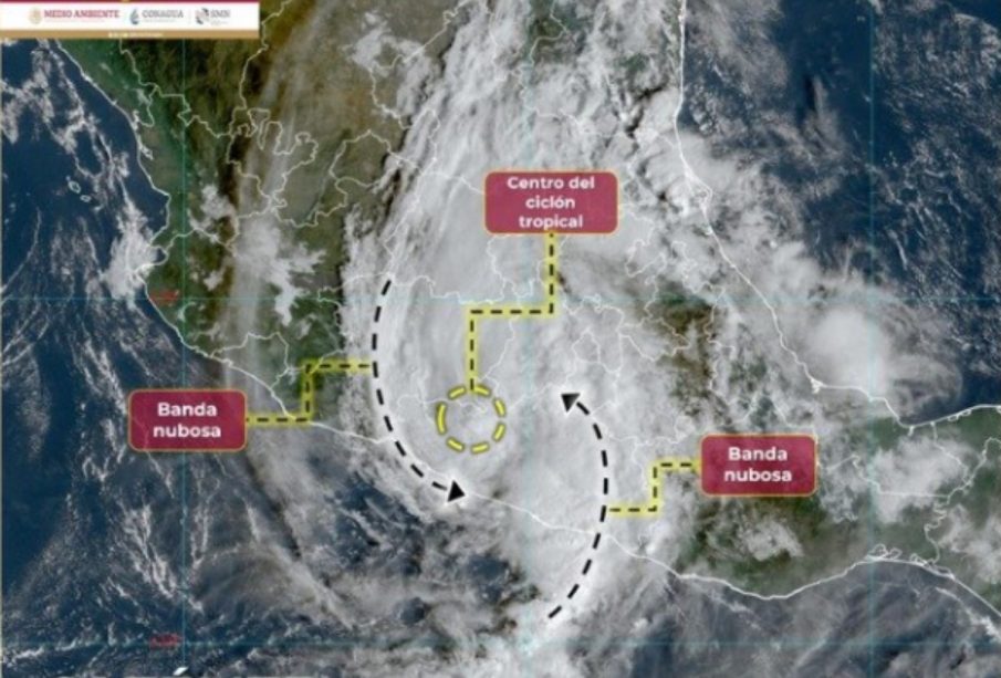 Huracán Otis se degrada.