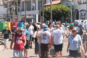 Turistas en Puerto Vallarta