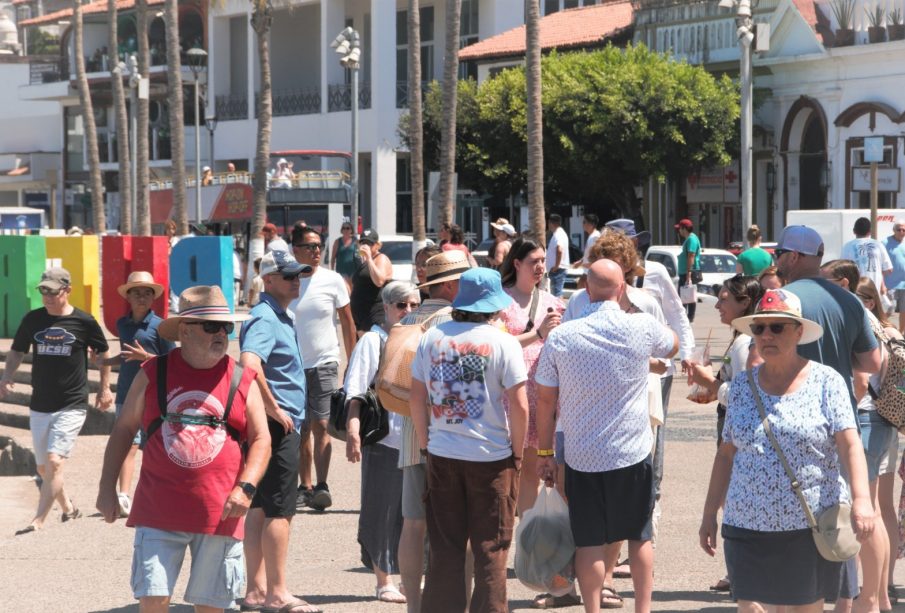Turistas en Puerto Vallarta