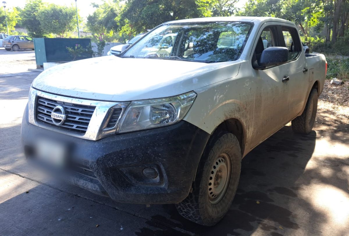 Camioneta detenida en Las Juntas