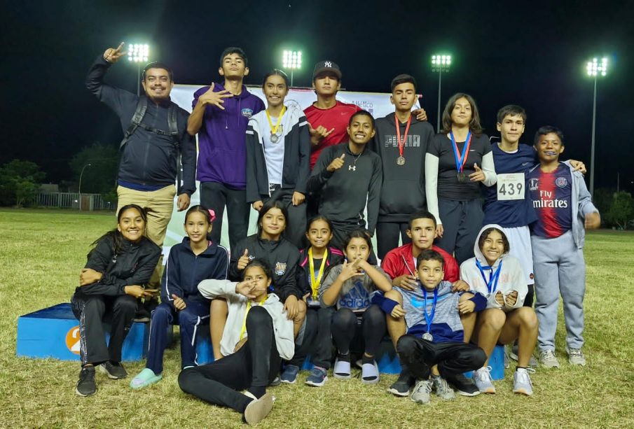 Deportistas de Bahía con medallas