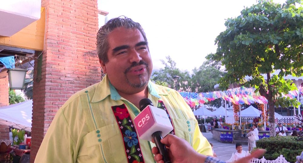 Director del Grupo Folclórico Vallarta Azteca