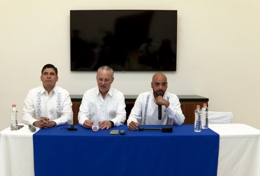 Integrantes de Coparmex en rueda de prensa