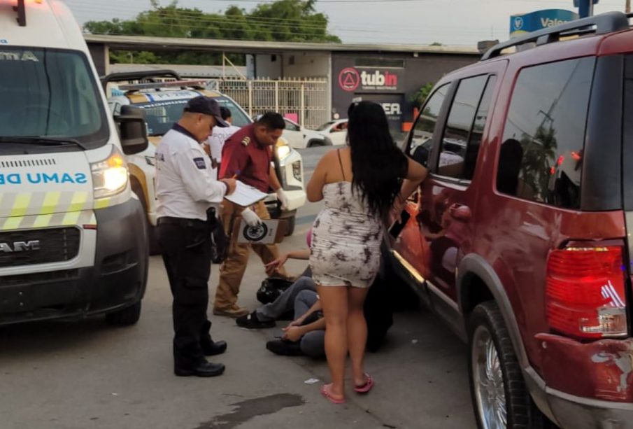 Mujer junto a jóvenes atropellados