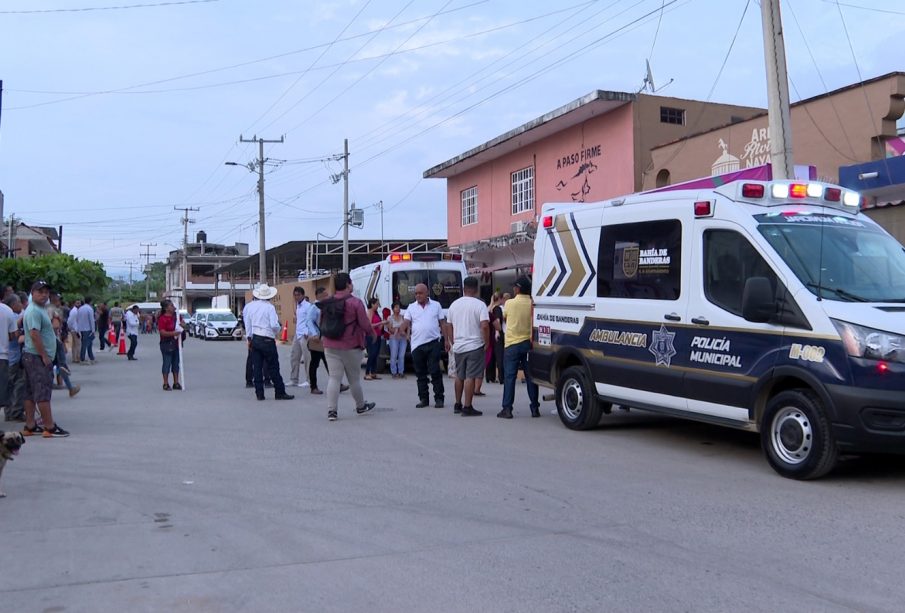 Nuevas ambulancias de la policia