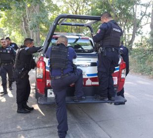 Policías municipales en Las Juntas