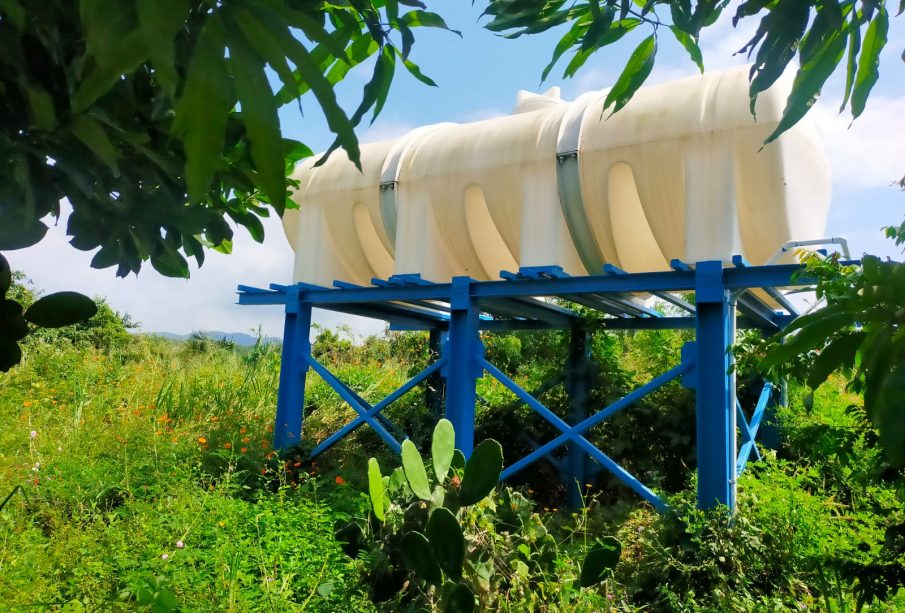 Tanque de agua instaldo en colonia Deja Seapal olvidados a vecinos de Chulavista pero sin uso