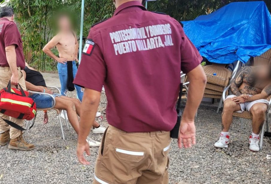 Unidades de emergencia en Vallarta 500