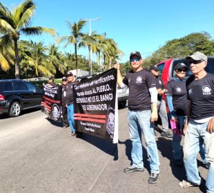 Bloque vial por resistencia a la verificación vehicular en Vallarta