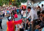 Alcalde Michel en desfile de Muertos en Puerto Vallarta