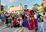 Participantes del desfile de Muertos en Puerto Vallarta