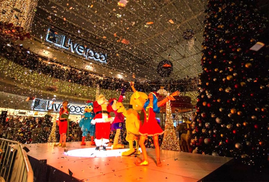 Árbol Navideño en Galerías Vallarta