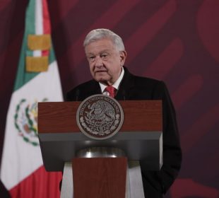 AMLO.