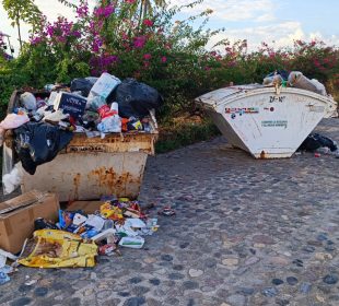 Contenedores repletos de basura