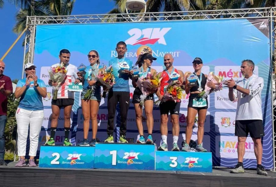 Corredores en el 21k de Riviera Nayarit