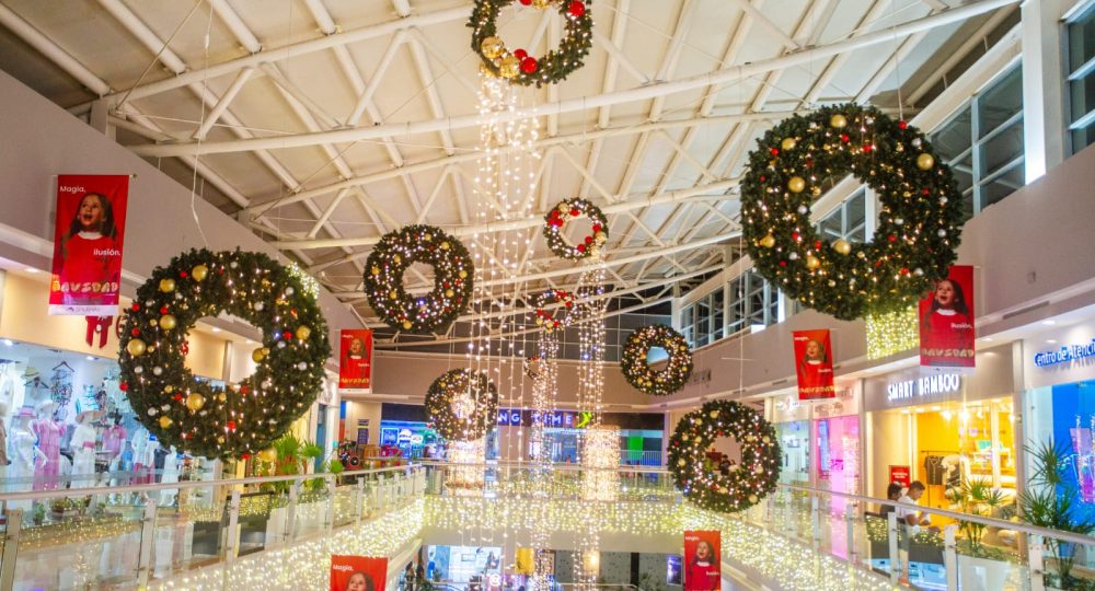 Decoración navideña en Galerías Vallarta