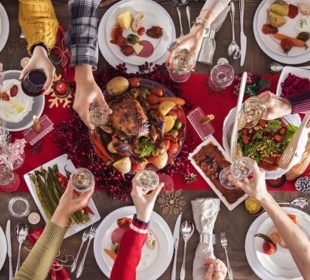 Siguiendo algunos consejos se pueden evitar conflictos familiares durante las fiestas familiares.