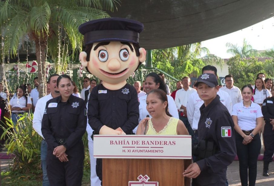 Pedrito, el Niño Policía de Valle de Banderas.