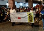 Vallartenses peregrinan con fervor por el centro de Puerto Vallarta