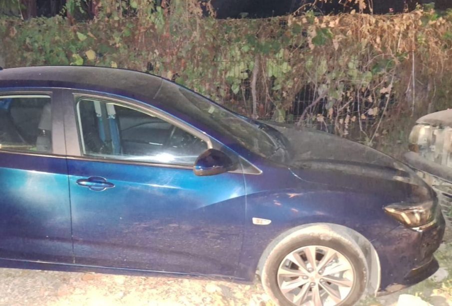 Recuperan automóvil que había sido robado en Cstco