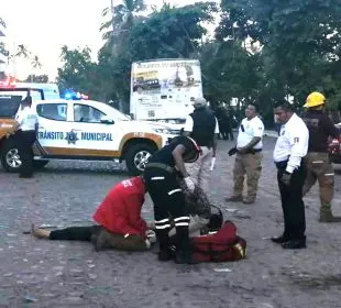 Mujer fue atropellada por un camión